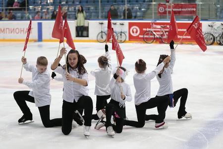 Большой турнир по фигурному катанию спортклуба КПРФ