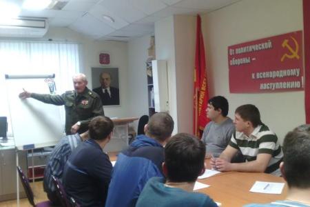 Пермский край. Слушатели «Школы молодого коммуниста» готовятся к защите рефератов