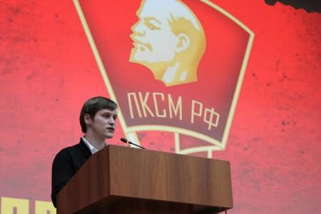 Ленинский комсомол рассмотрел вопрос о работе с пионерами и школьниками