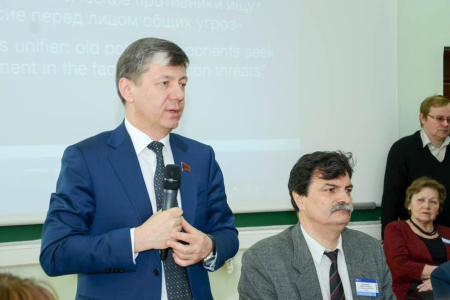 Московский экономический форум: Патриоты России ищут пути возрождения страны