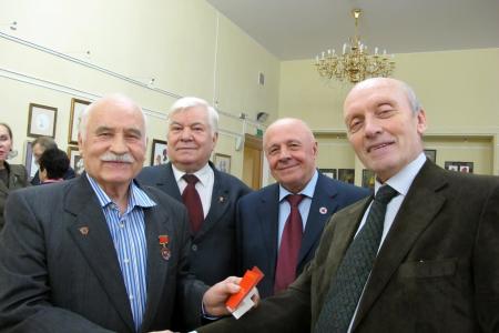 Ветераны ВЛКСМ поздравили с 80-летним юбилеем своего товарища В.Б. Арсентьева