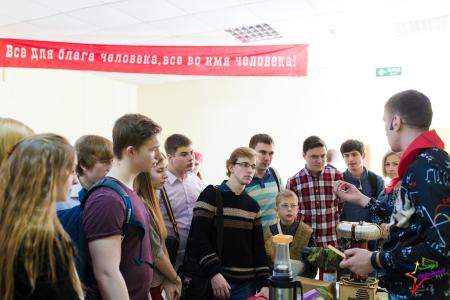 В Новосибирске проводится фестиваль молодежных театров к 100-летию Великого Октября