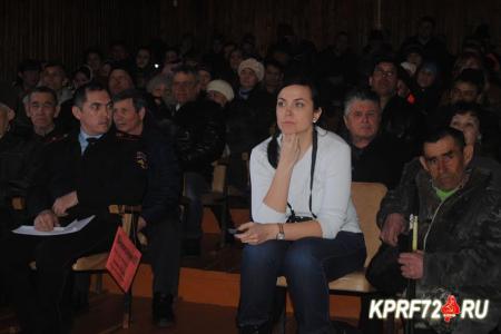 Тюменская область. Депутаты-коммунисты Тамара Казанцева и Юрий Юхневич отстояли озеро "Большой Уват" для местных жителей