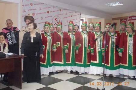 Якутские коммунисты проводят смотр-конкурс патриотической песни среди первичных партийных организаций города Якутска, посвященный 100-летию Великого Октября