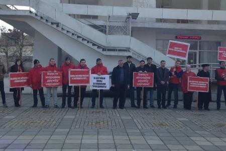 Дагестанские коммунисты провели акцию протеста против беспредела в сфере ЖКХ и роста безработицы