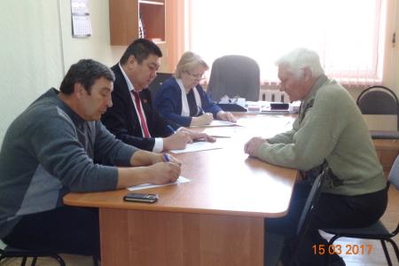 Город-герой Волгоград. Депутат-коммунист Евгений Шаманаев провел встречи с гражданами в Ленинске