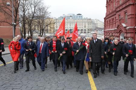 Г.А. Зюганов: Для того, чтобы двигаться вперед, надо учиться у первопроходцев