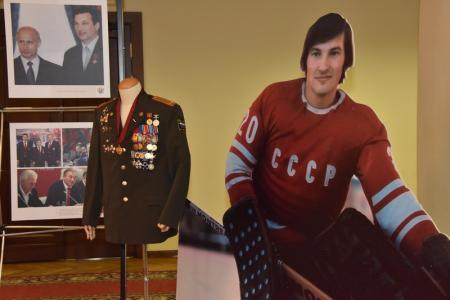 «Он высоко нес знамя советского спорта». Г.А. Зюганов выступил в Госдуме на открытии выставки, посвященной юбилею знаменитого хоккеиста Владислава Третьяка
