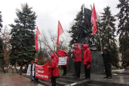 Саратовские коммунисты провели мероприятия посвященные Дню рождения В.И. Ленина