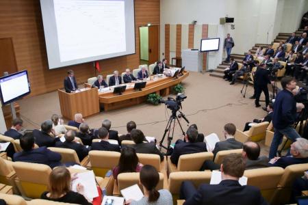 Иван Мельников открыл парламентские слушания «Об итогах реформирования электроэнергетики»