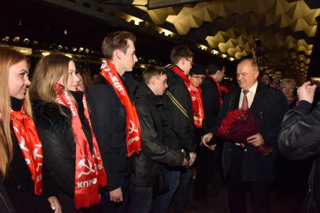Г.А. Зюганов: Без машиностроения, робототехники, электроники у страны нет будущего