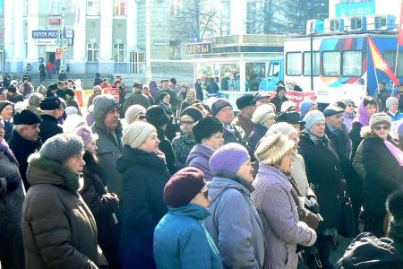 Курган. Серию акций протеста провели курганские коммунисты