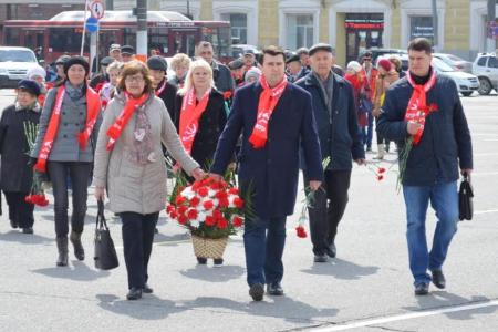 Тульские коммунисты на мероприятии в честь Дня рождения В.И. Ленина осудили провокационный законопроект о перезахоронении вождя