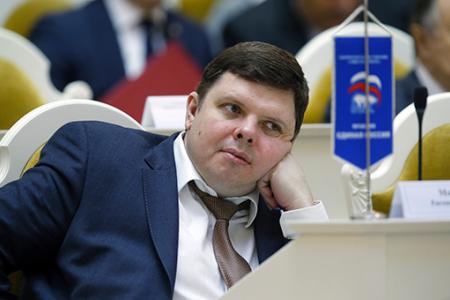 Единороссы отозвали подписи под законопроектом о перезахоронении Ленина 