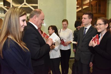 «Самыми могучими мы были во времена советской эпохи». Г.А. Зюганов выступил в Госдуме на открытии ленинской выставки