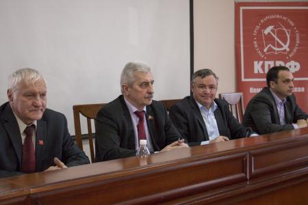 Пленум Краснодарского крайкома КПРФ утвердил отчет краевого Комитета для рассмотрения на партконференции 