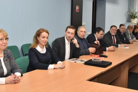 Г.А. Зюганов: Без машиностроения, робототехники, электроники у страны нет будущего