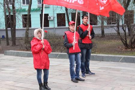 Коммунисты и жители Рязани отметили День космонавтики