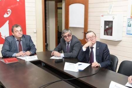 Новосибирские коммунисты провели второй этап круглого стола, посвященного 100-летию Великого Октября