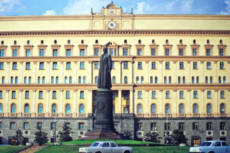 Депутаты-коммунисты Государственной Думы потребовали восстановить памятник Дзержинскому в Москве