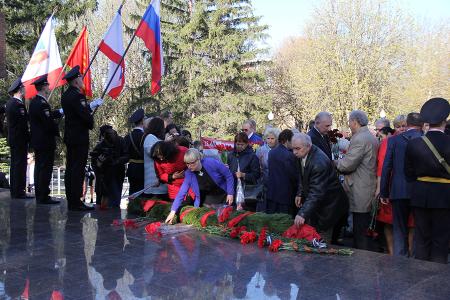Симферополь. Коммунисты приняли участие в праздничных мероприятиях в День освобождения города