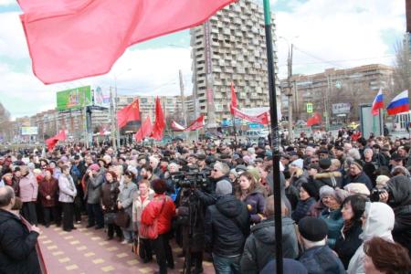 В Самаре прошел многотысячный марш в защиту пенсионеров и отставку Губернатора Меркушкина