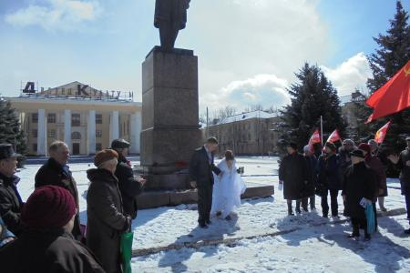 Ленинградская область. Коммунисты провели митинг в городе Сланцы