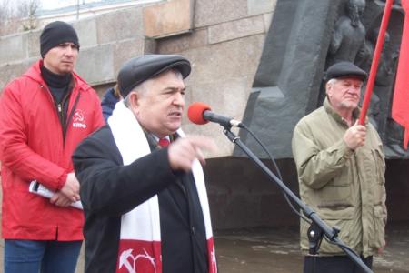 В Казани прошёл протестный митинг КПРФ в защиту социально-экономических прав граждан