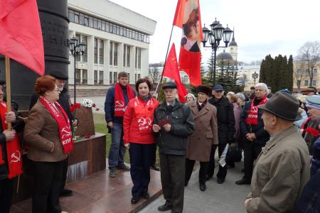 Калуга. Ленин жил, Ленин жив, Ленин будет жить!