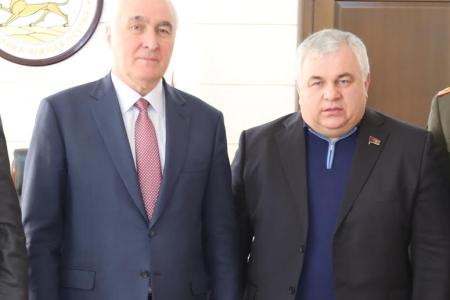 К. К. Тайсаев встретился с избранным Президентом Республики Южная Осетия А.И. Бибиловым
