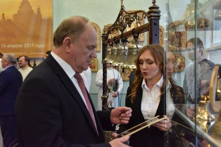 Г.А. Зюганов: «Опираясь на мир и дружбу, высокую духовность и чувство справедливости, можно уверенно смотреть в будущее»