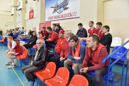 Спортклуб КПРФ провел крупный волейбольный турнир