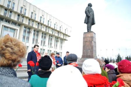 Тульские коммунисты на мероприятии в честь Дня рождения В.И. Ленина осудили провокационный законопроект о перезахоронении вождя