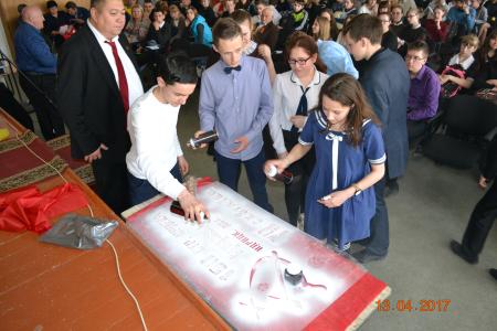 Город-герой Волгоград. Депутат-коммунист Евгений Шаманаев продолжает проводить уроки "Знамя Победы"