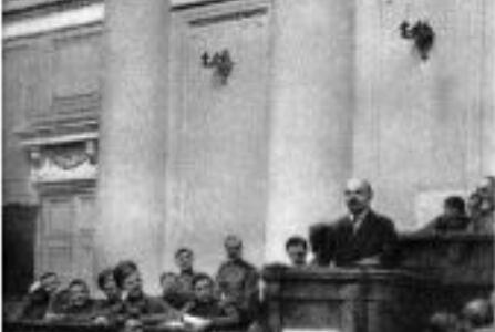 Проект KPRF.RU "Хроника революции". 17 апреля 1917 года: в Петрограде проходят митинги в память о Ленском расстреле, В.И. Ленин выступает с "Апрельскими тезисами" перед большевиками и меньшевиками - участниками совещания Советов
