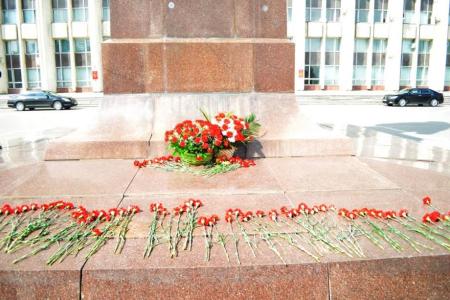 Тульские коммунисты на мероприятии в честь Дня рождения В.И. Ленина осудили провокационный законопроект о перезахоронении вождя