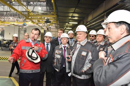 Г.А. Зюганов: Без машиностроения, робототехники, электроники у страны нет будущего