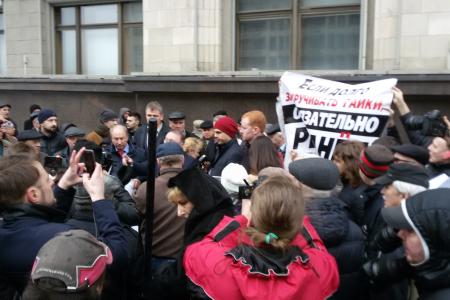 У Госдумы прошла встреча депутатов фракции КПРФ с избирателями. Фоторепортаж