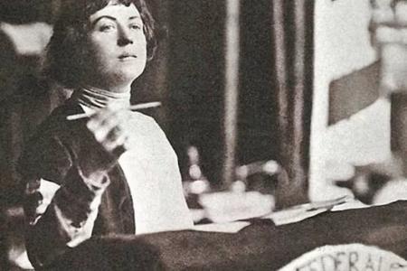Проект KPRF.RU "Хроника революции". 2 апреля 1917 года: Временное правительство отменило национальные и вероисповедные ограничения, Петроградский Совет обсудил вопрос об увеличении заработной платы