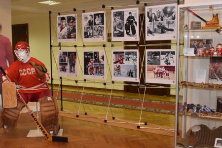 «Он высоко нес знамя советского спорта». Г.А. Зюганов выступил в Госдуме на открытии выставки, посвященной юбилею знаменитого хоккеиста Владислава Третьяка