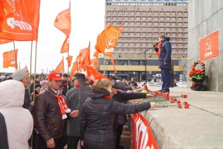 Нижегородские коммунисты встретили 147-летие со дня рождения Ленина