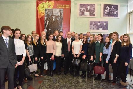 «Самыми могучими мы были во времена советской эпохи». Г.А. Зюганов выступил в Госдуме на открытии ленинской выставки