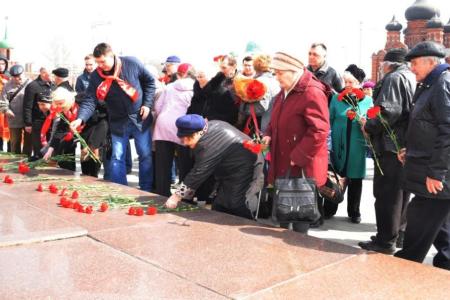 Тульские коммунисты на мероприятии в честь Дня рождения В.И. Ленина осудили провокационный законопроект о перезахоронении вождя