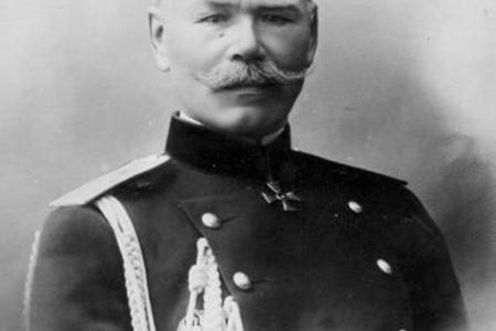 Проект KPRF.RU "Хроника революции". 14 апреля 1917 года: М.В. Алексеев назначен Верховным главнокомандующим, Ленин подъезжает к границе России