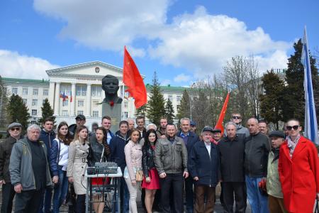 Коммунисты Ростова-на-Дону отметили День космонавтики