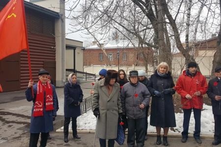 В Казани коммунисты отметили 147-ю годовщину со дня рождения основателя Советского государства