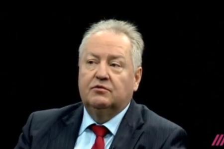 Дебаты на "Дожде". Секретарь ЦК КПРФ Сергей Обухов дискутирует с раввином, муллой и священником о Мавзолее Ленина и государственных символах