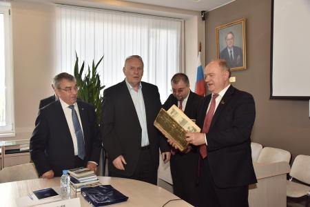Г.А. Зюганов: Без машиностроения, робототехники, электроники у страны нет будущего