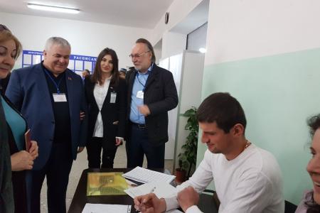 К.К. Тайсаев принимает участие в работе группы международных наблюдателей на выборах Президента Республики Южная Осетия