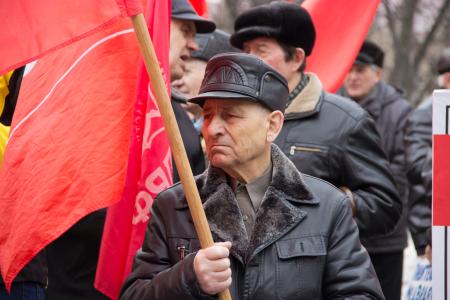 Томские коммунисты провели акцию за достойную медицину